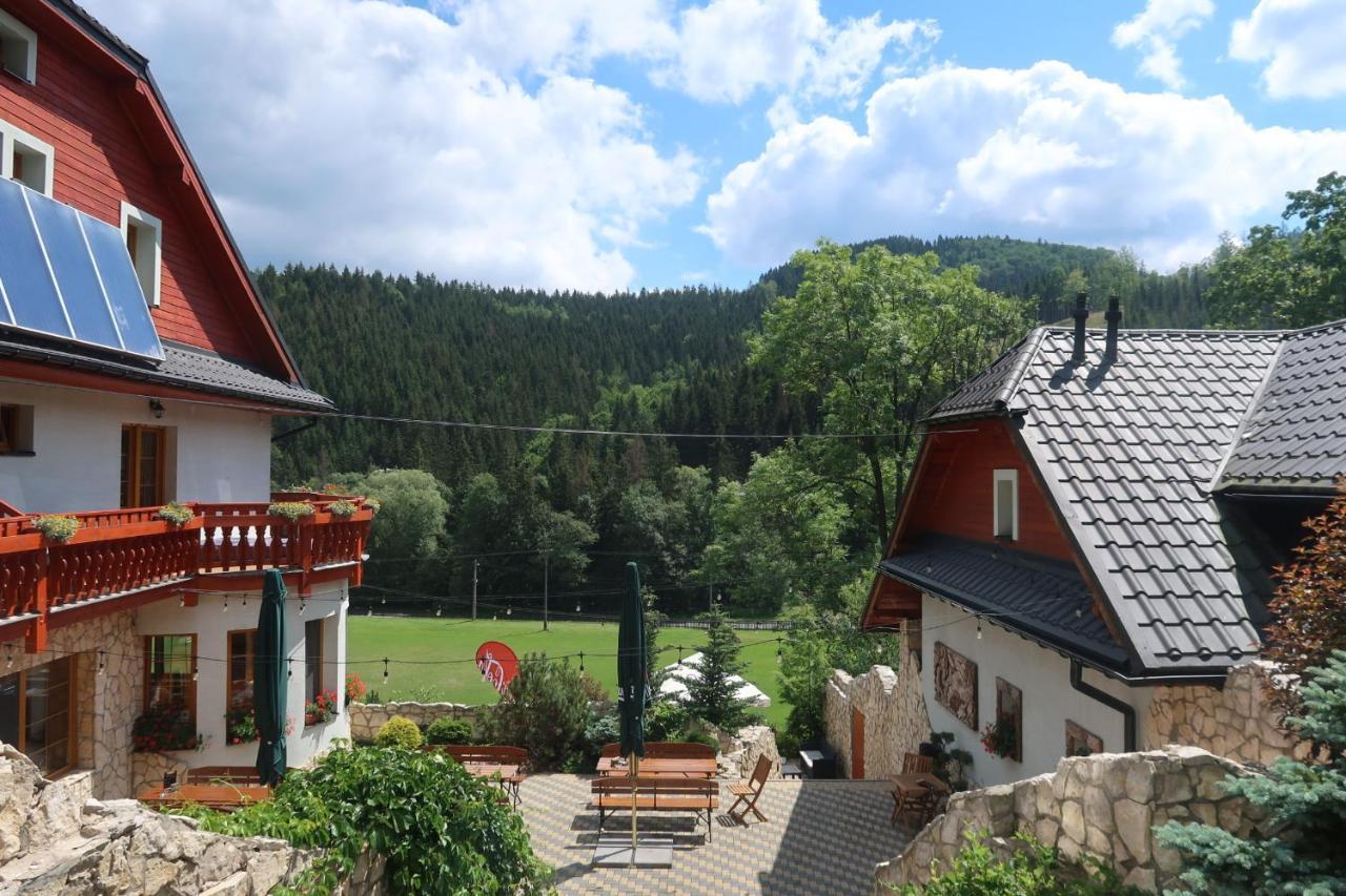 Penzion Bawaria Горни-Ломна Экстерьер фото